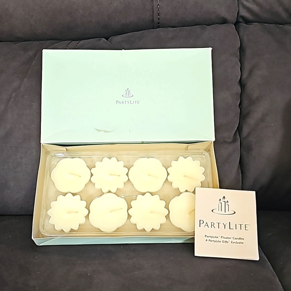 Partylite floating vanilla scented candles
